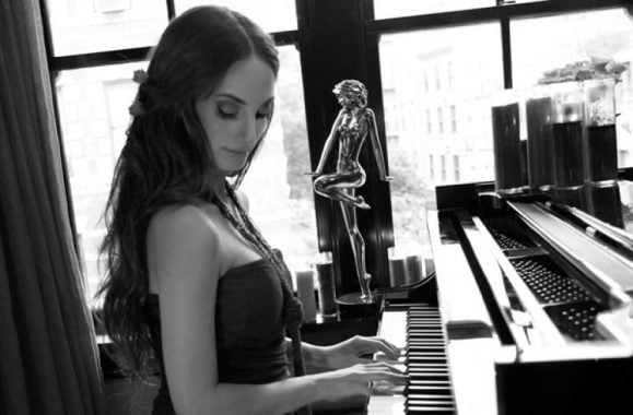 Alexa Ray Joel Records ‘Just The Way You Are’ For The Gap’s ‘Back To Blue’ Campaign