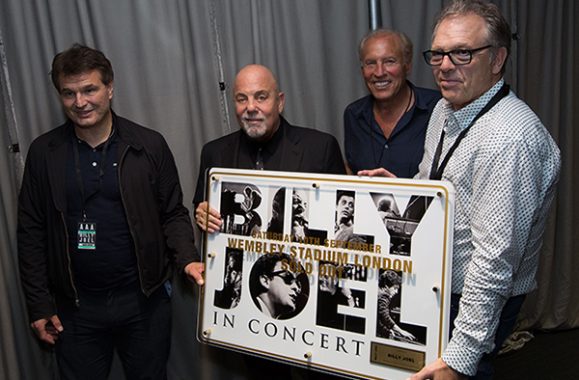 Billy Joel’s September 10, 2016 Wembley Performance – Exclusive Photos