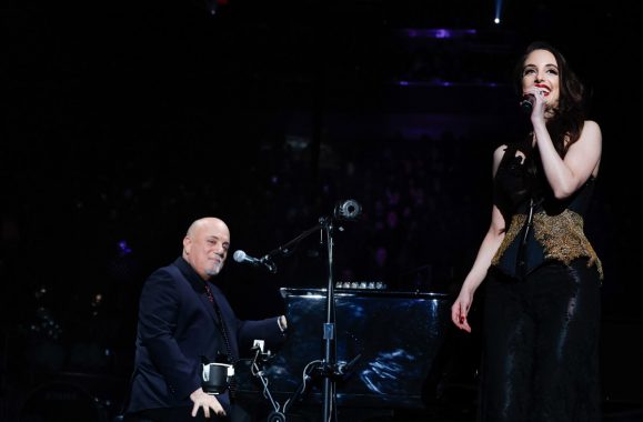 Billy Joel Joined On Stage By Daughters Alexa & Della For December 19 Concert At The Garden
