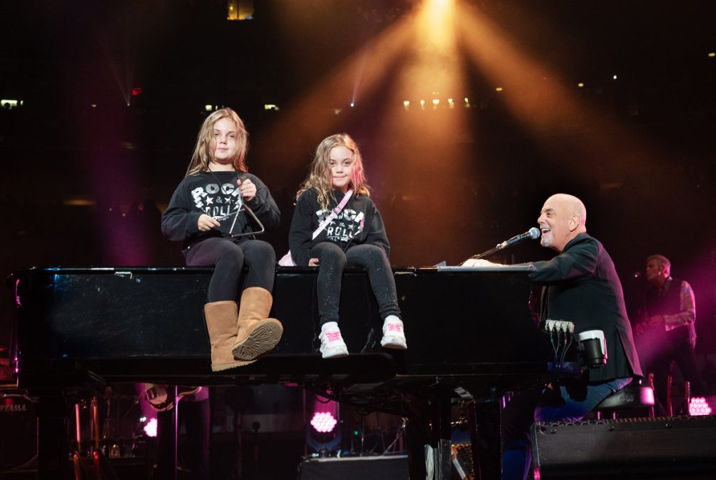 Della-Remy-BillyJoel-MSG-Oct2023-MyrnaSuarezPhoto FINAL